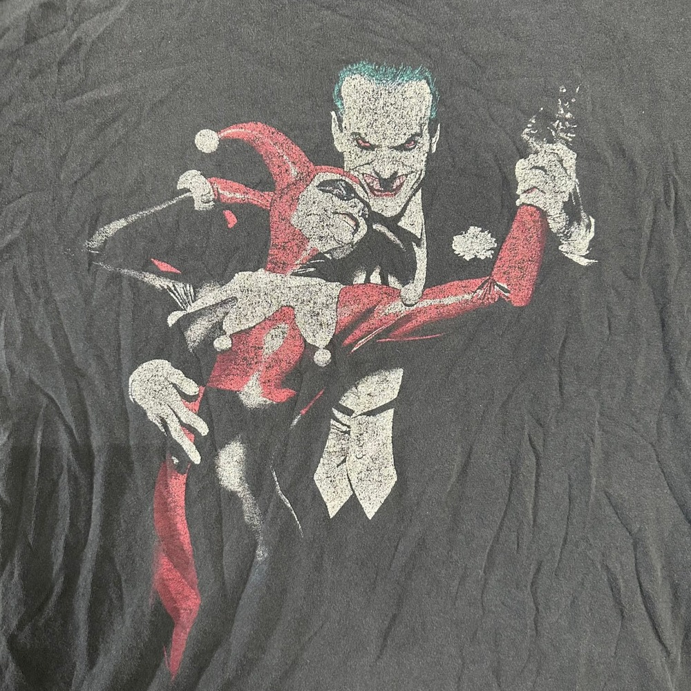 Batman T-Shirt Mens XXL Black Joker Harley Quinn Graphic Cotton Crewneck Tee - Picture 2 of 7